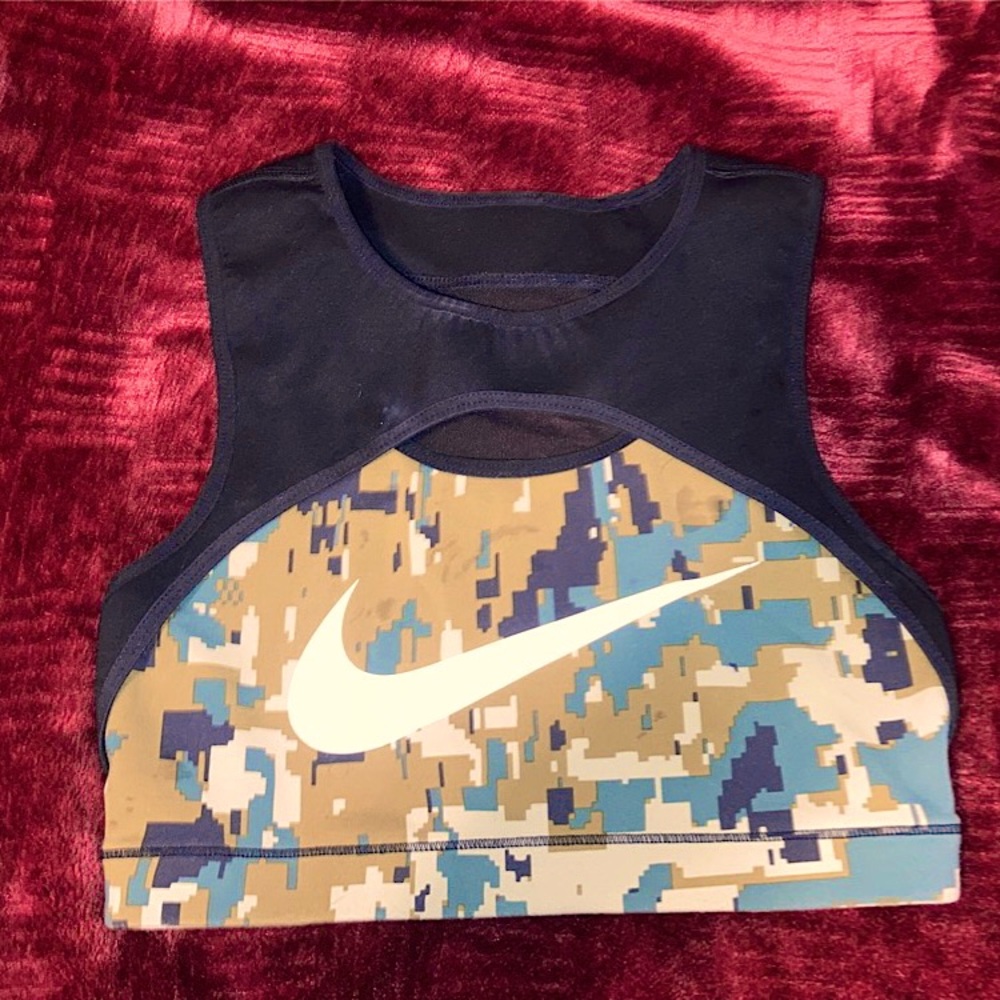 XS Camo nike sports bra